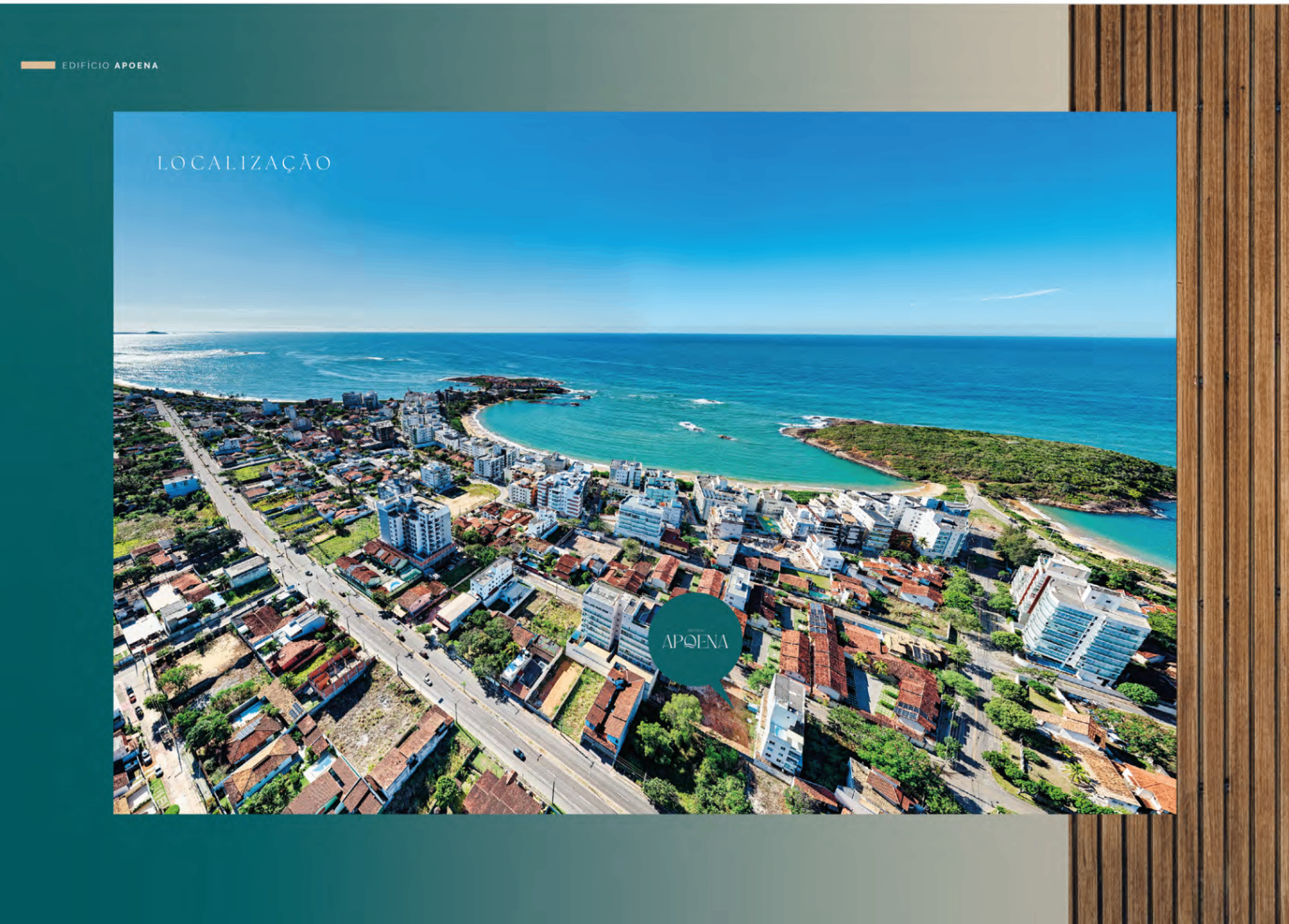 Vista aérea da localização do Edifício Apoena próxima ao mar e à área valorizada de Enseada Azul